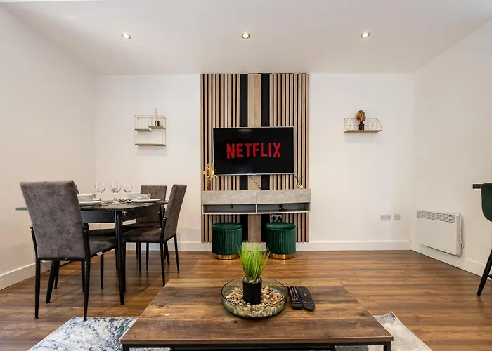 Luxury 2Br Apartment In Chorlton, Free Parking